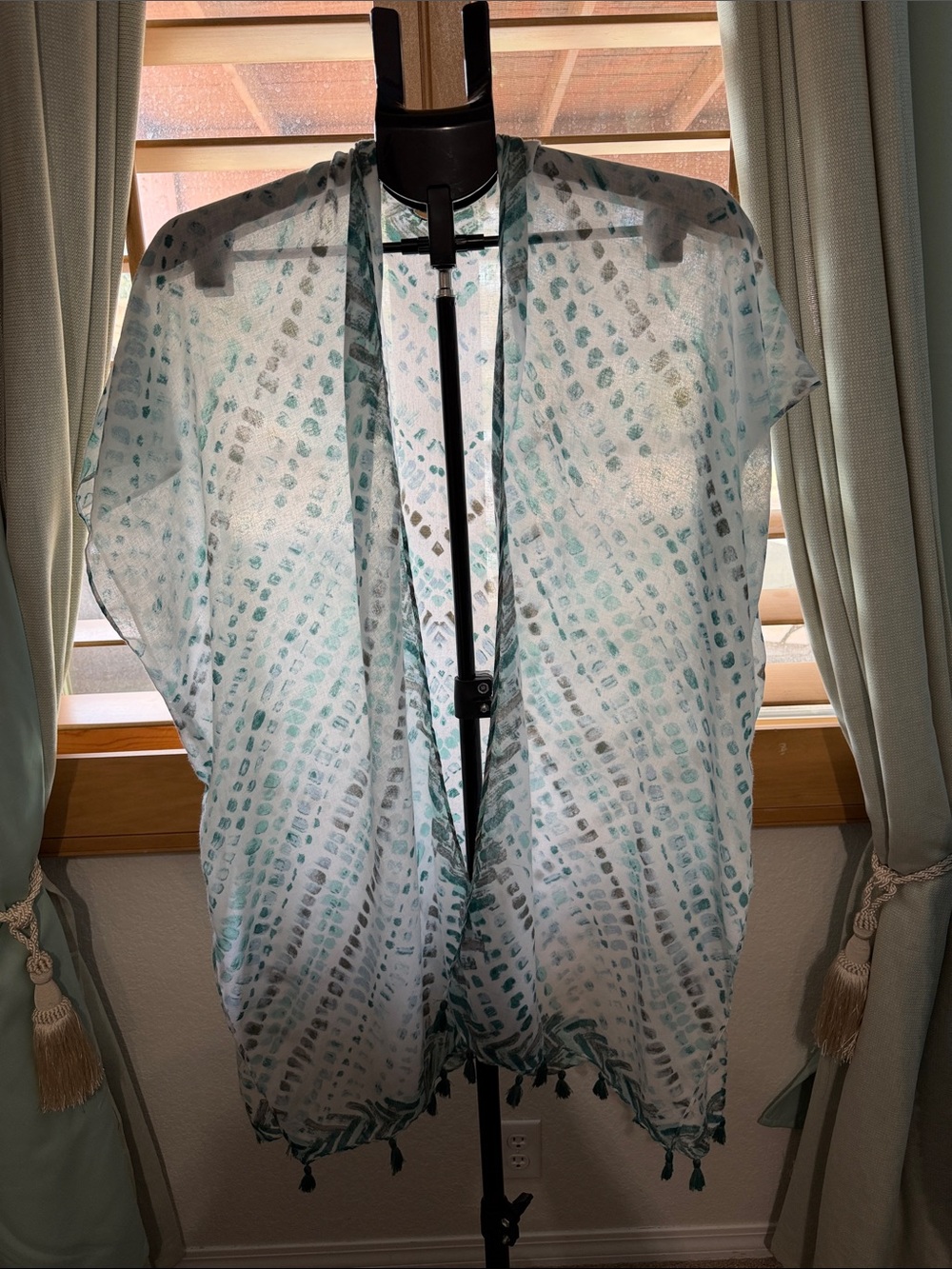 Lightweight Teal Patterned Sheer Kimono - Unbranded